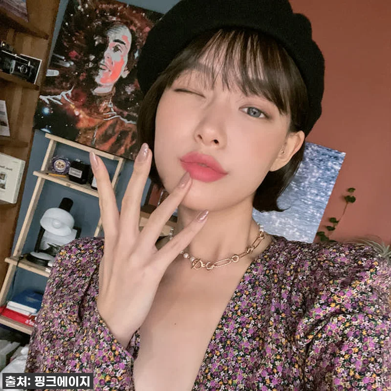✨ 품절대란템! 핑크에이지 단발 쿠션 관련 이미지 1