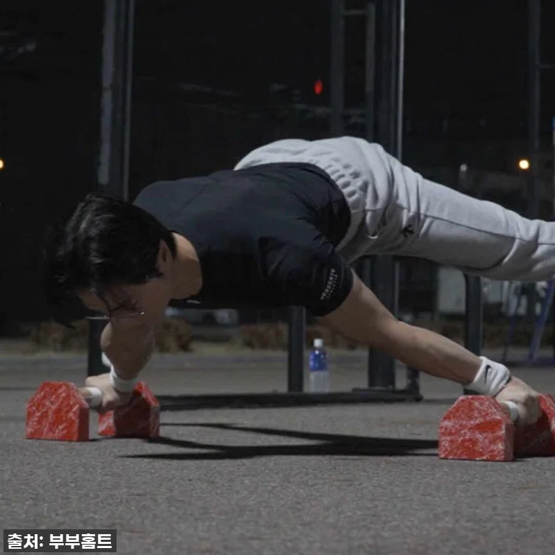 품절 대란 속 드디어 겟! 홀리데이 관련 이미지 2