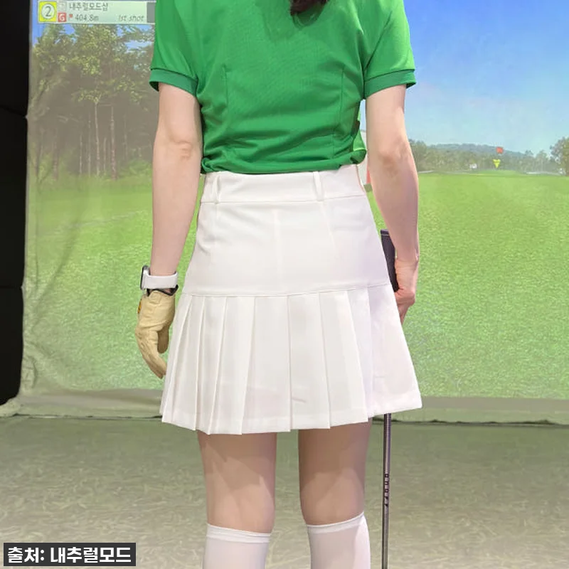 필드 위 시선 강탈! '골프 주름 스 관련 이미지 3
