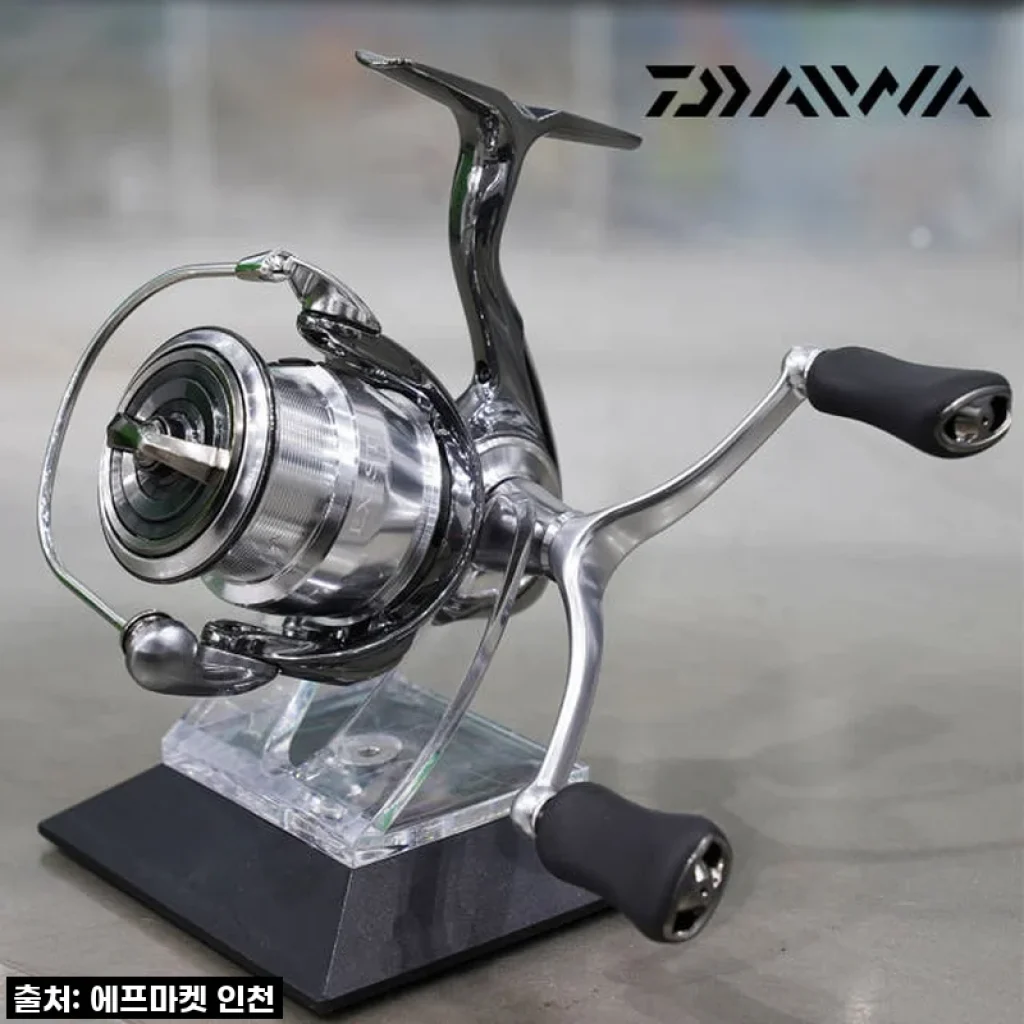 인생 낚시템 등극! 다이와 이그지스트 LT 2500S-DH, 직접 써보니 이건 무조건 사야 할 릴!