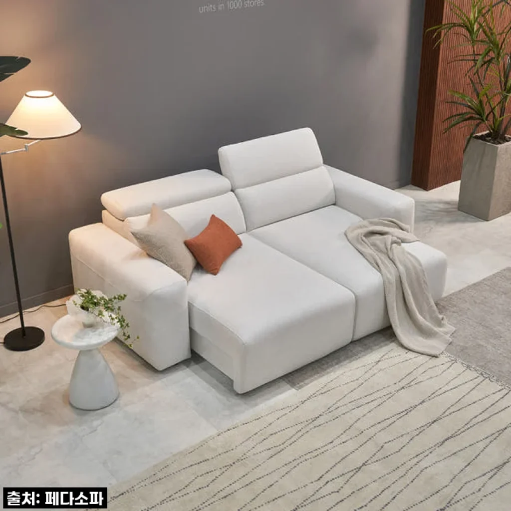 이 가격 실화?! 🛋️ 거실을 갤러리로 바꿔준 페다 쿠나 리클라이너 소파, 찐 내돈내산 후기!
