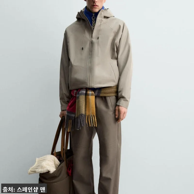 자라 테크니컬 방수 쉘 재킷 X 아론 관련 이미지 1